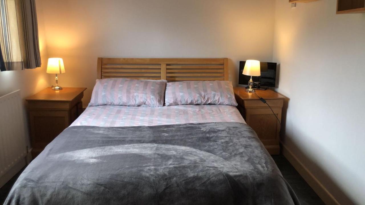 برايْ Sidmonton B&B المظهر الخارجي الصورة