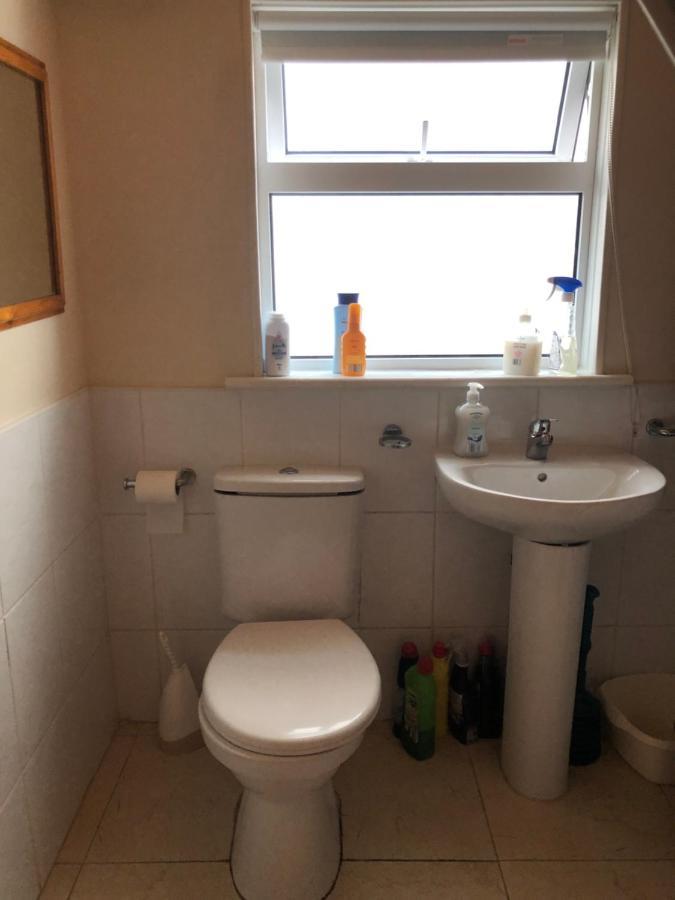برايْ Sidmonton B&B المظهر الخارجي الصورة